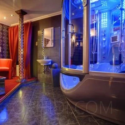 RAMONA BAR, Escort, Rhauderfehn