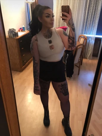 Elena Hotxx — 10 / 20