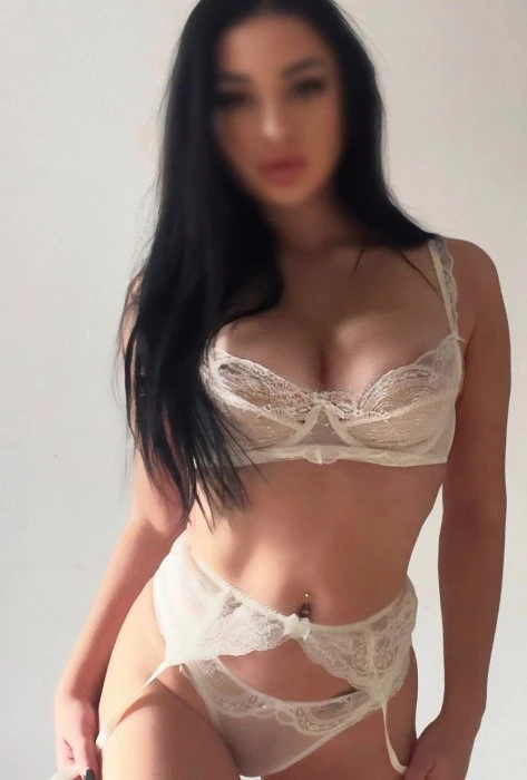 Zlata — 3 / 6