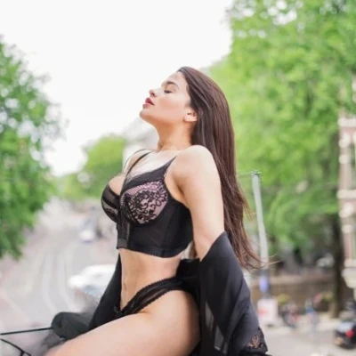 Isabella, Escort, Enschede