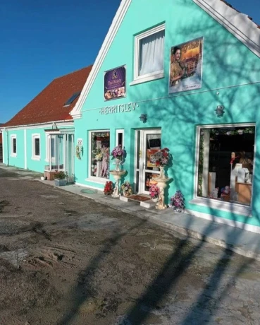 Thai Beauty — 3 / 7