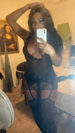 Camila Cubana — 5 / 9