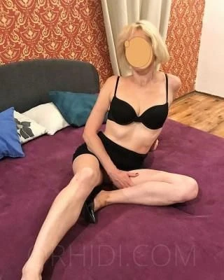 Zuzka, Escort, Prague