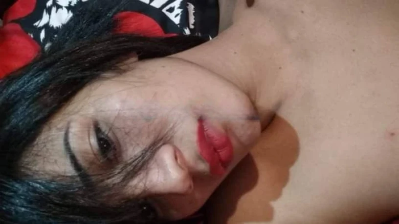 Mia Chevez — 7 / 8