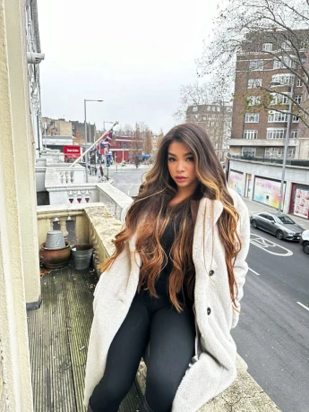 Isabella Fontana — 8 / 12