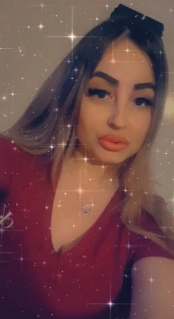 Selena - Party Girl (18+) — 6 / 11