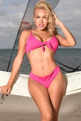 Eliana Ramirez — 6 / 8