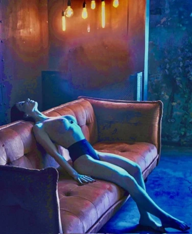 Mira*AV* NUR WhatsApp — 5 / 7