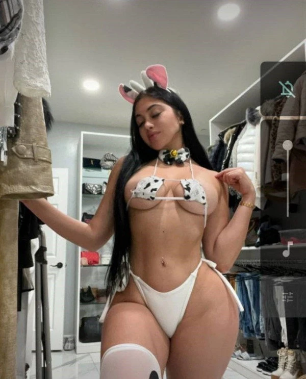 yulaini, Escort, Milan