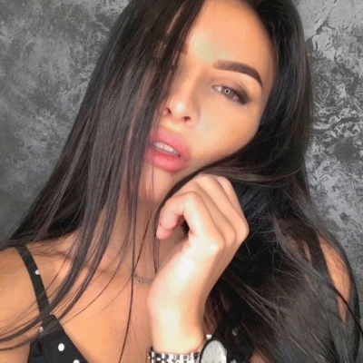 Alena, Escort, Paris