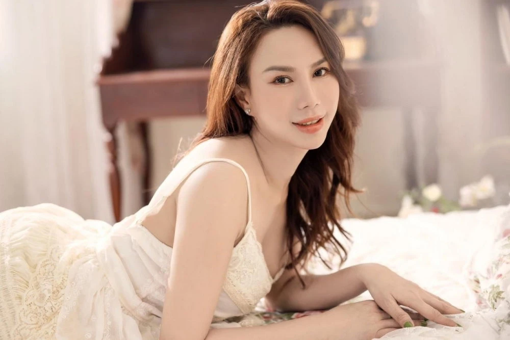 Ellena, Escort, Sombor