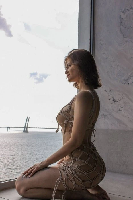 Nina, Escort, Milan