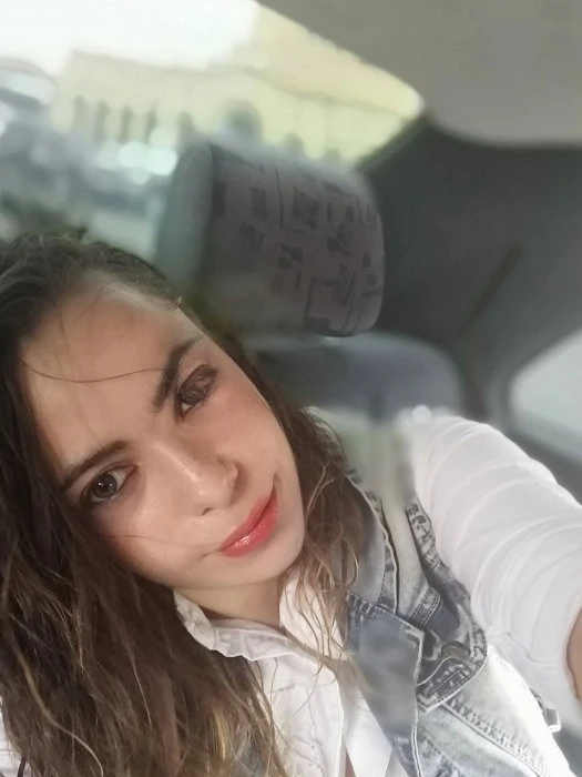 Jessika — 2 / 3
