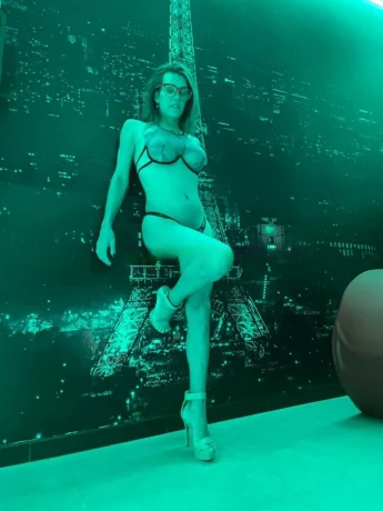 Alaniz Flores — 11 / 12