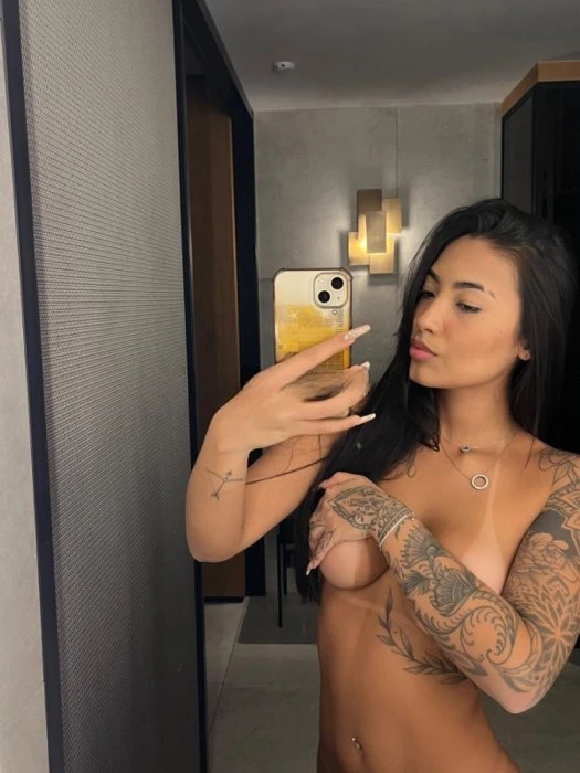 Jade Jenifer — 6 / 9