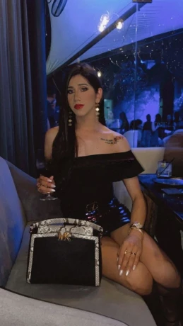 Isabella Isler — 10 / 12