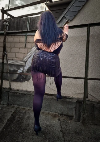 Vollweib Tania — 1 / 7