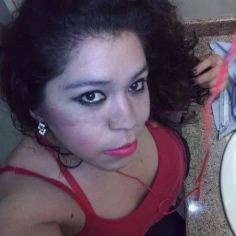 Carla García — 3 / 6