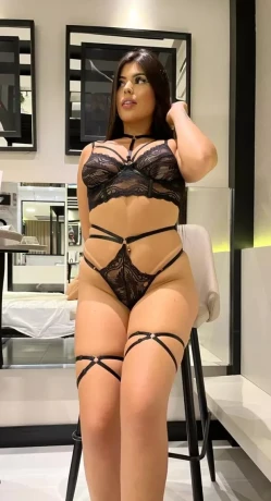 Jade Hot 100 Real — 4 / 7