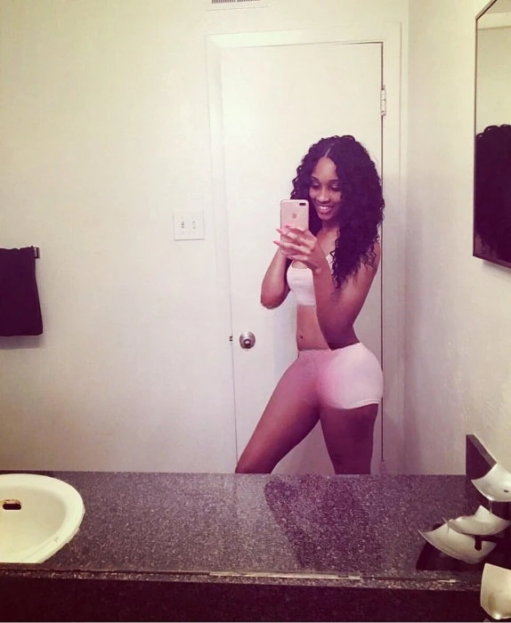 Lorie, Escort, Doha