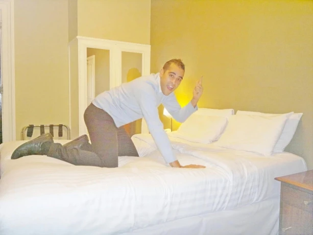 Dale Bradford — 8 / 12