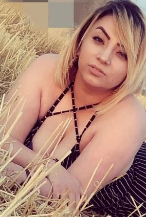 Ece İzmir, Escort, Izmir
