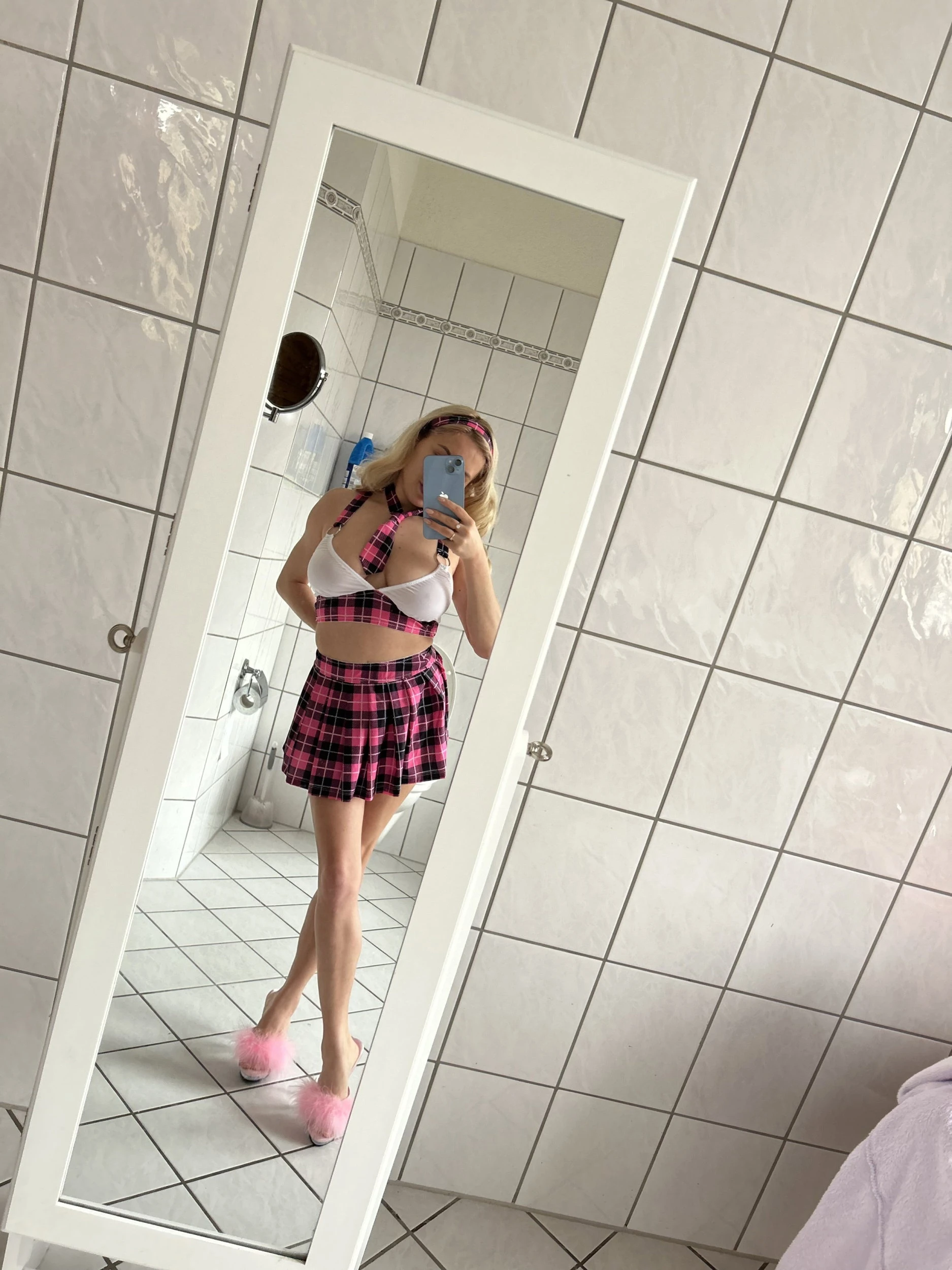 Kleine Alexxa1 — 8 / 14