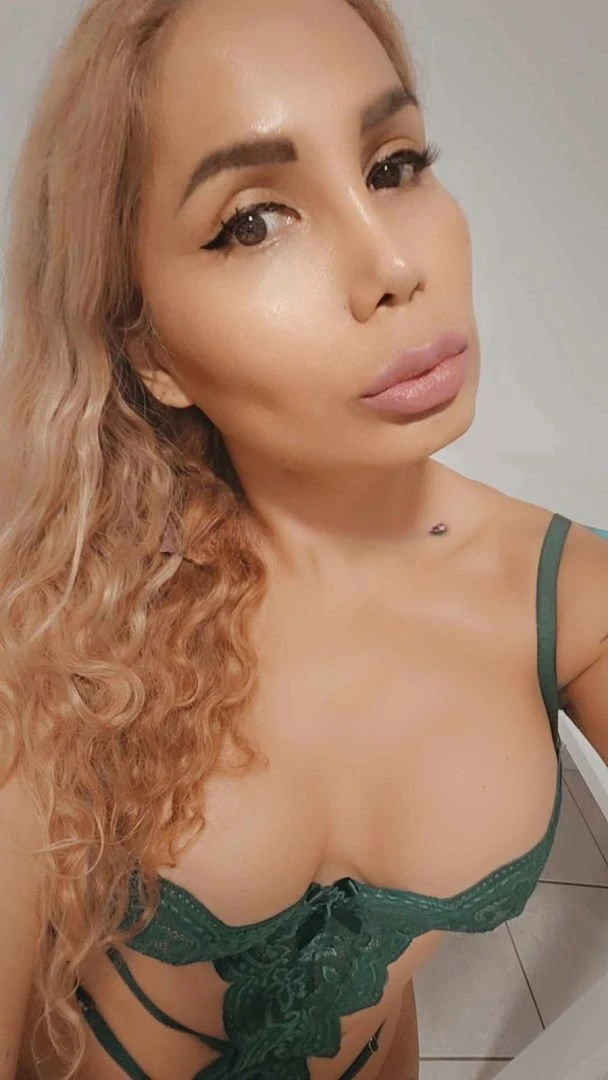 Nadia ts, Escort, Belfort