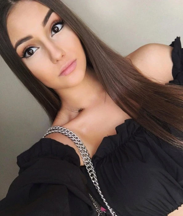 Devanny — 2 / 3