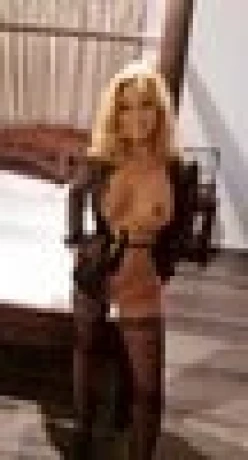 Maja Im Lamour Suite — 4 / 5