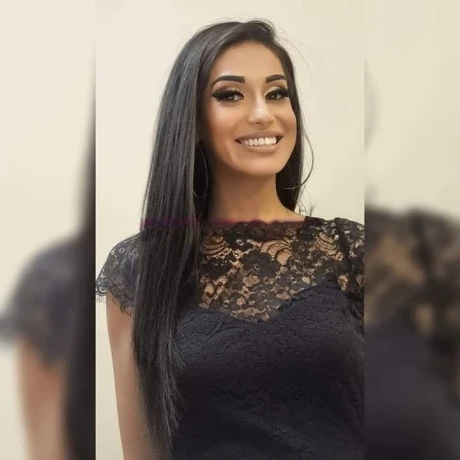 Alexandra Desiree — 8 / 12