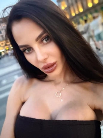 Angelika — 18 / 20