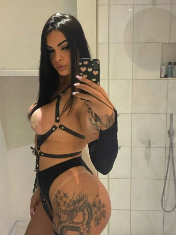 Mikaela Fernandes — 2 / 8