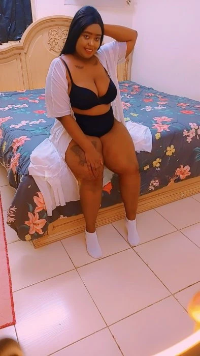 Amira — 6 / 8