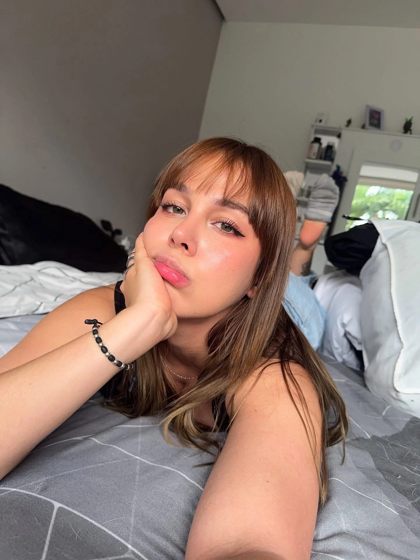 Sabrina — 3 / 4