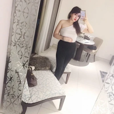 Aura, Escort, Pekanbaru