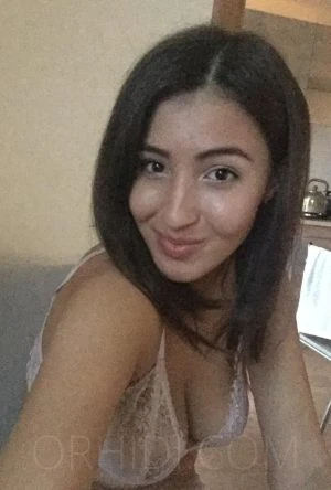 Bruk, Escort, Istanbul