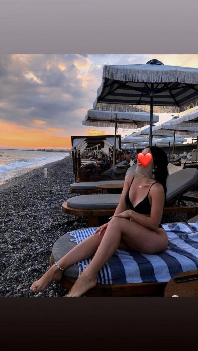 Eleonora, Escort, Piraeus