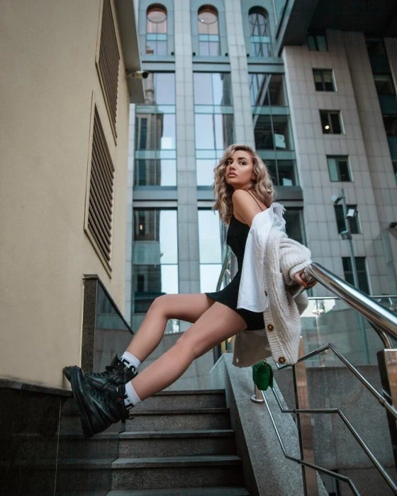 Angelina — 4 / 6