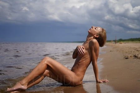 Stella, Escort, Mendig