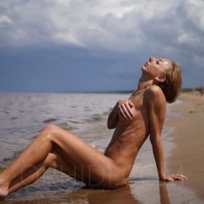 Stella, Escort, Mendig