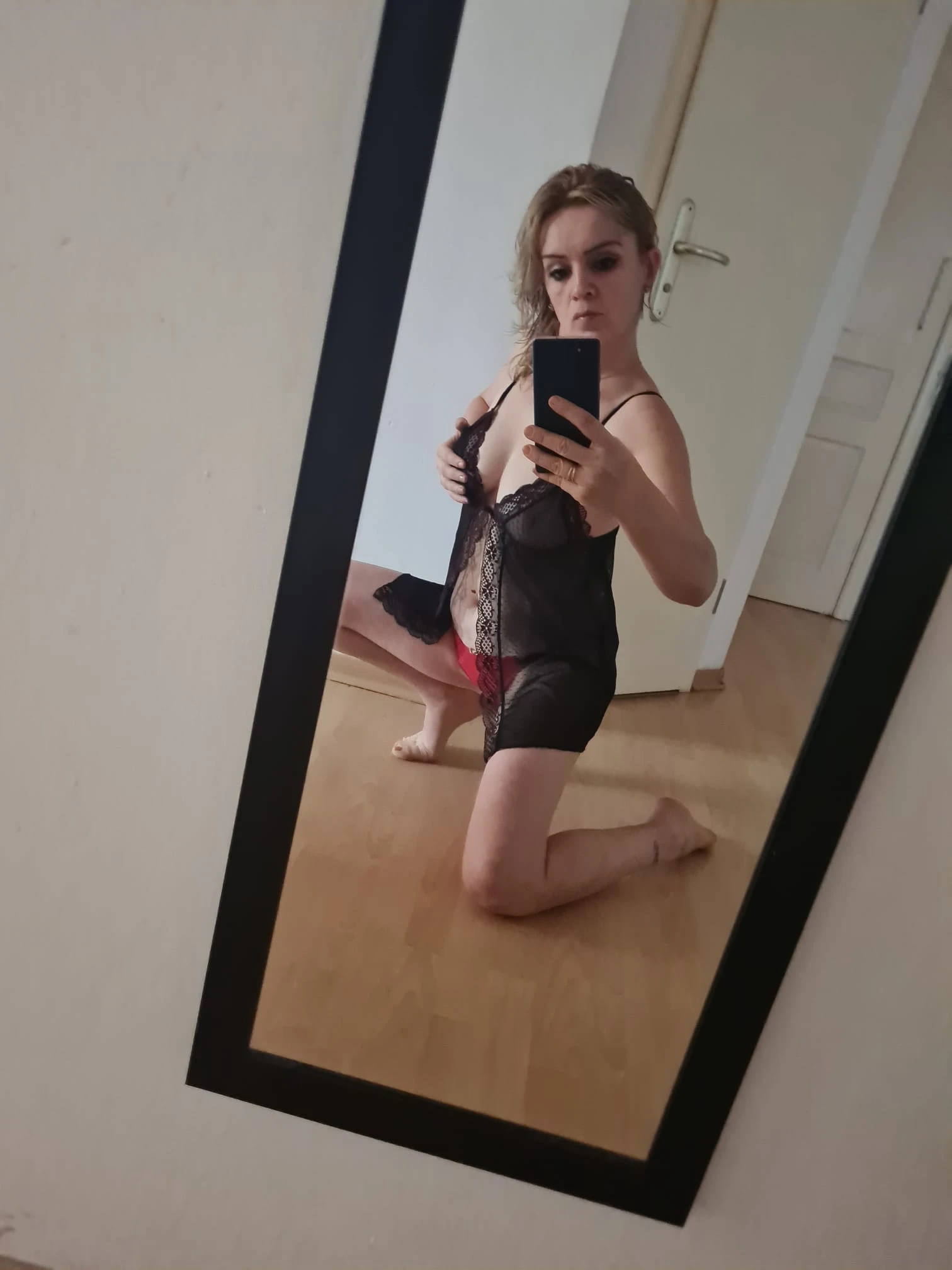 Suzi — 6 / 7