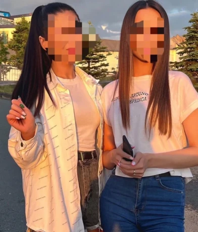 Natalie & Santa "duo with girl" — 2 / 3