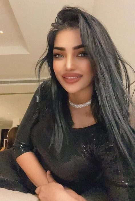 Zeina — 5 / 8