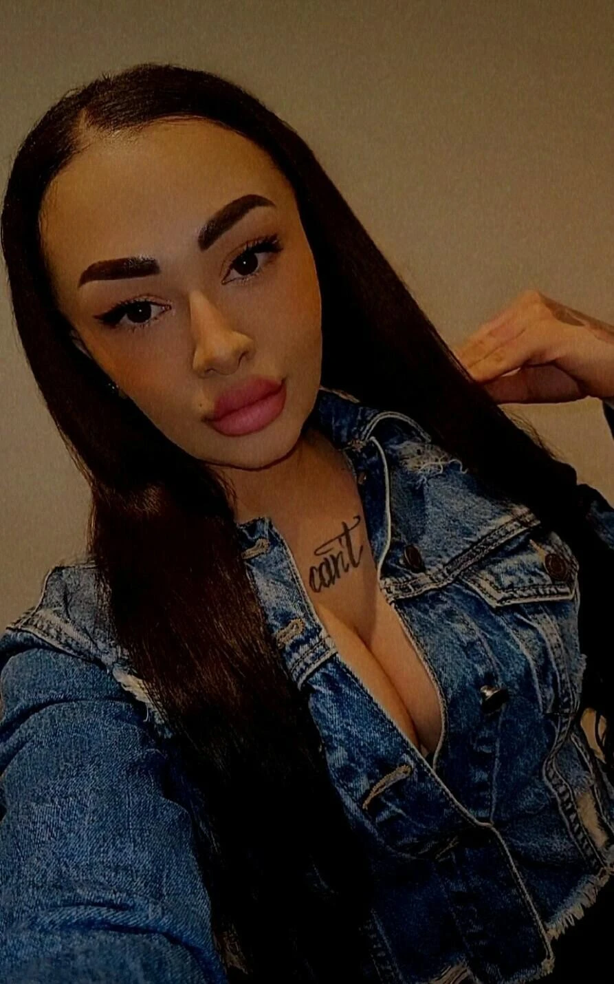 Erica — 2 / 6