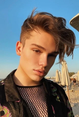 Kristian — 1 / 12