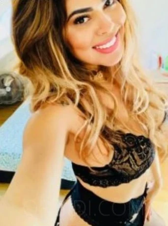 Adriana Brasil — 5 / 6