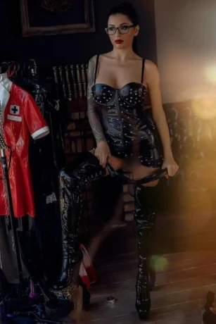 Bizarrlady Maarlen — 10 / 21