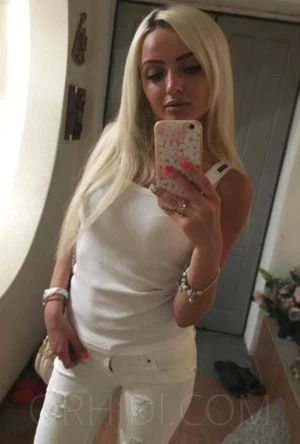 Akulina, Escort, Istanbul