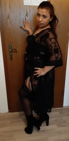 Gloria Brandneu — 6 / 8